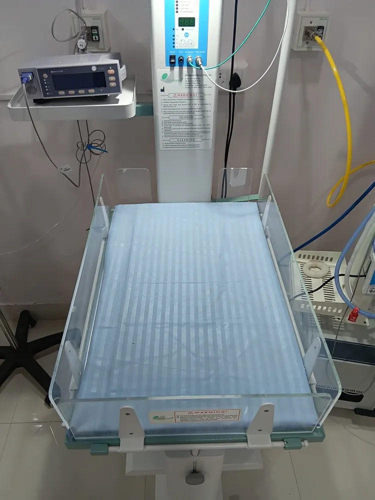 Polyster Cotton NICU Bedsheet